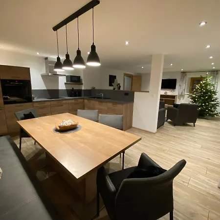 Holiday home Sandi's Reutte