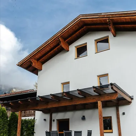 Sandi's Holiday home *